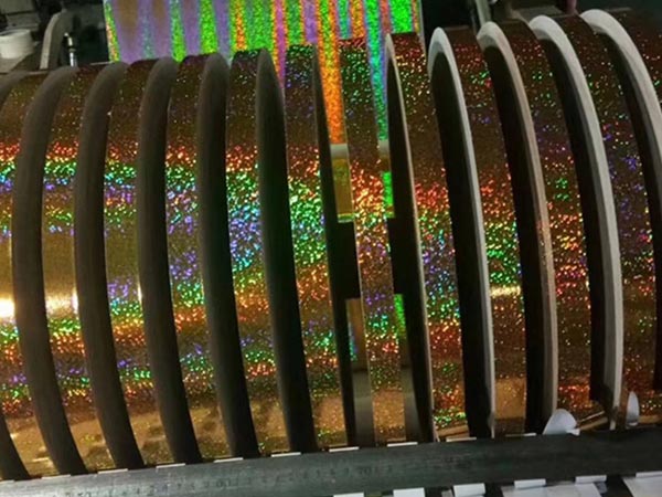 金卡包背條